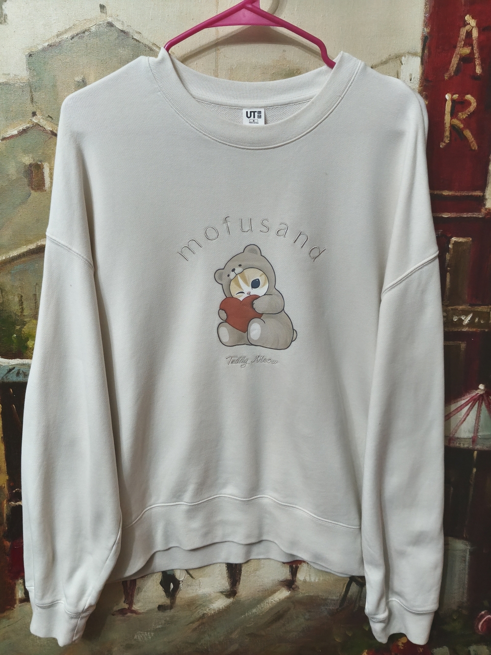 Uniqlo Cream Mofusand Teddy Graphic Crewneck Sweater